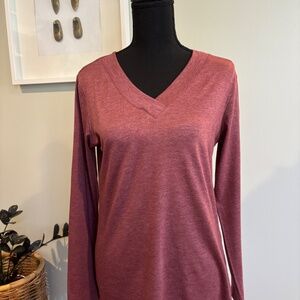 *NWT* Xieerduo brand Long Sleeve T-shirt in Heather Burgundy Sz S